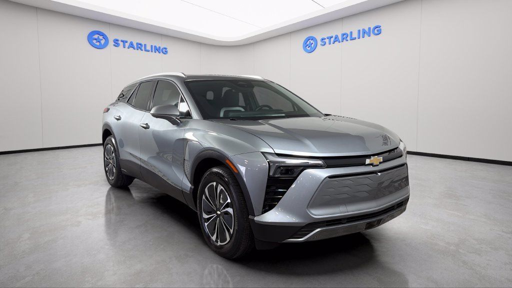 Used 2024 Chevrolet Blazer EV LT AWD/4WD image 15