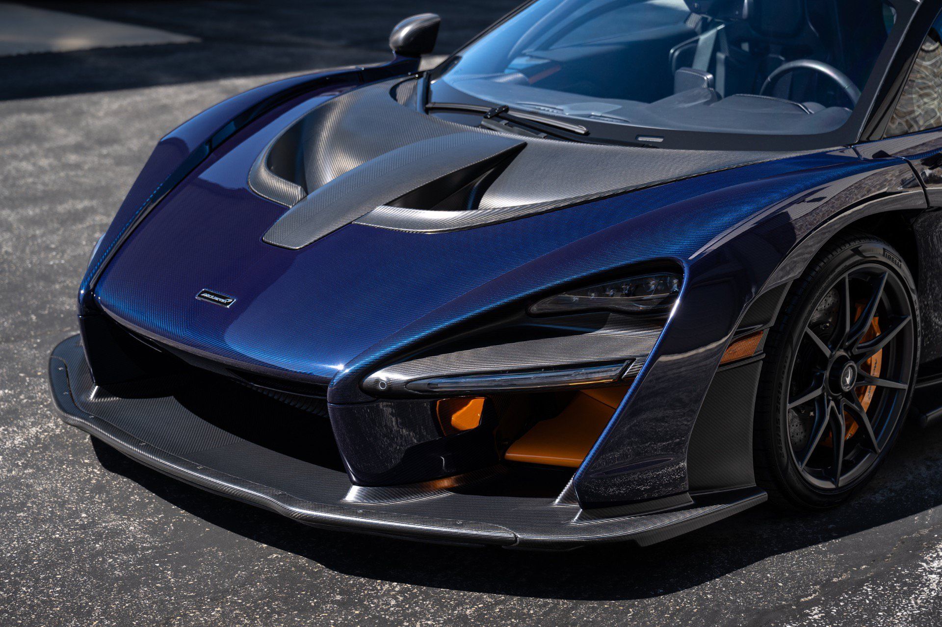 Used 2019 McLaren Senna RWD image 14