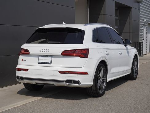 Used 2018 Audi SQ5 Prestige w/ Prestige Package AWD/4WD image 2