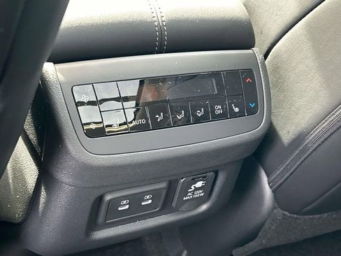 New 2026 Nissan Pathfinder Platinum w/ Lighting Package AWD/4WD image 25