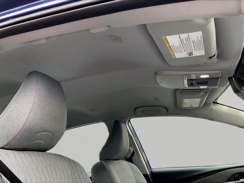 Used 2025 Toyota Camry LE w/ Convenience Package FWD image 13