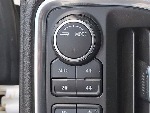 Used 2022 Chevrolet Silverado 1500 LTZ w/ LTZ Premium Package AWD/4WD image 25