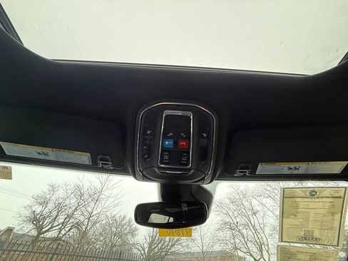 Used 2024 Jeep Grand Cherokee Laredo X image 26