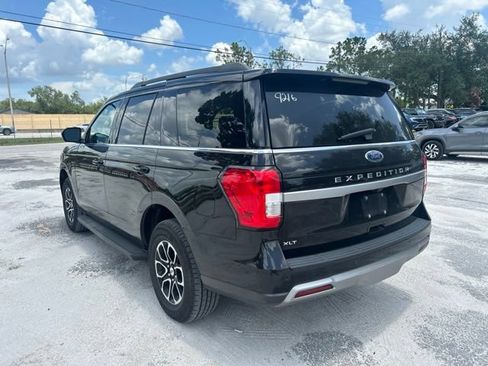 Used 2024 Ford Expedition XLT AWD/4WD image 3