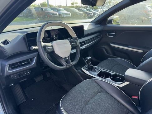 Used 2025 Kia K4 GT-Line FWD image 3