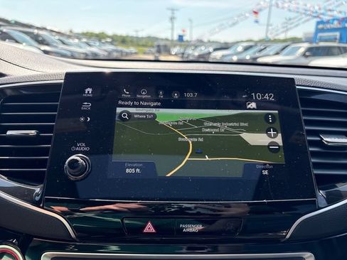 Used 2021 Honda Pilot Touring image 16