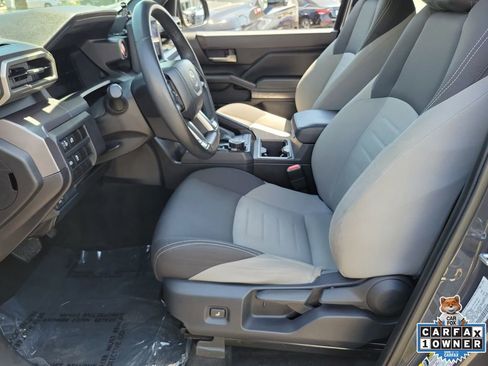 Used 2025 Toyota Tacoma TRD Off-Road AWD/4WD image 15