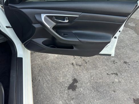 Used 2018 Nissan Altima 2.5 SR w/ SR Special Edition image 18