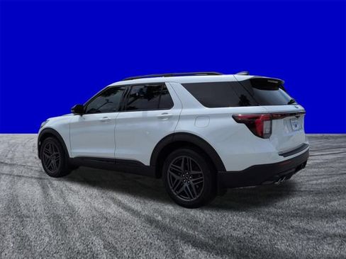 Certified 2025 Ford Explorer ST AWD/4WD image 6