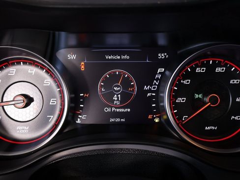 Used 2023 Dodge Charger SXT image 4