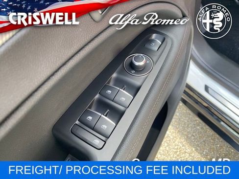 New 2025 Alfa Romeo Stelvio Sprint image 19