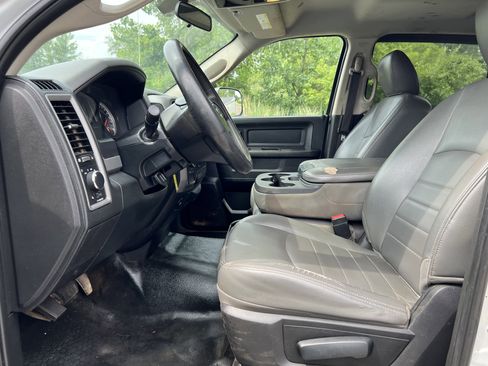 Used 2018 RAM 2500 Tradesman w/ Chrome Appearance Group image 15