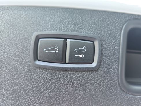 Used 2022 Porsche Macan S AWD/4WD image 14