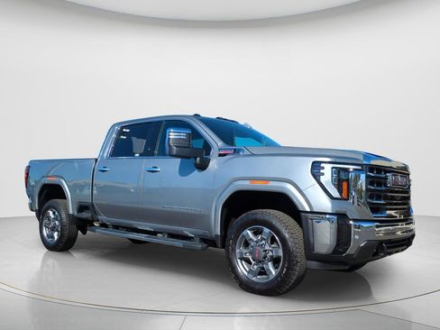 Used 2025 GMC Sierra 3500 SLT w/ SLT Premium Package image 2