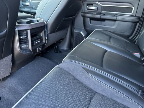 New 2026 RAM 2500 Laramie AWD/4WD image 11