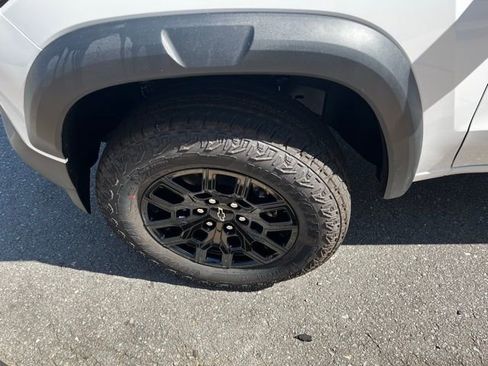 New 2026 Chevrolet Colorado Trail Boss AWD/4WD image 9