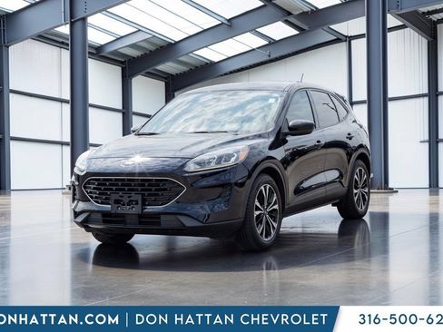 Used 2021 Ford Escape SE w/ SE Sport Appearance Package FWD image 20