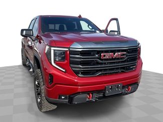 Used 2022 GMC Sierra 1500 AT4 w/ AT4 Preferred Package AWD/4WD video 1
