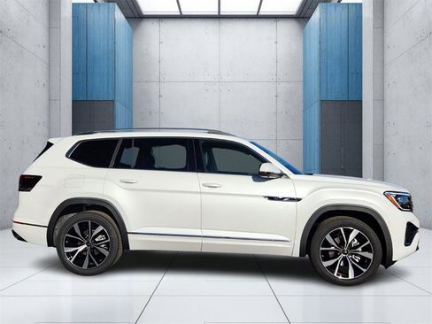 New 2026 Volkswagen Atlas SEL Premium R-Line image 29