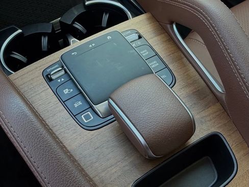 Certified 2025 Mercedes-Benz GLE 350 4MATIC image 29