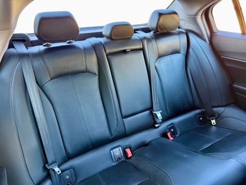 Used 2018 Alfa Romeo Giulia Ti image 21