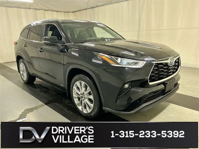Used 2023 Toyota Highlander Limited
