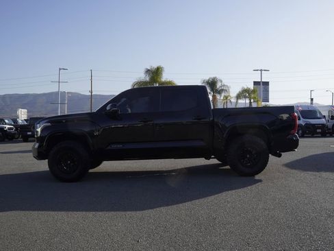 Used 2024 Toyota Tundra Platinum AWD/4WD image 7