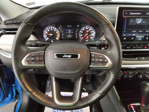 Used 2022 Jeep Compass Limited image 12