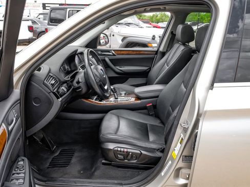 Used 2016 BMW X3 sDrive28i image 4