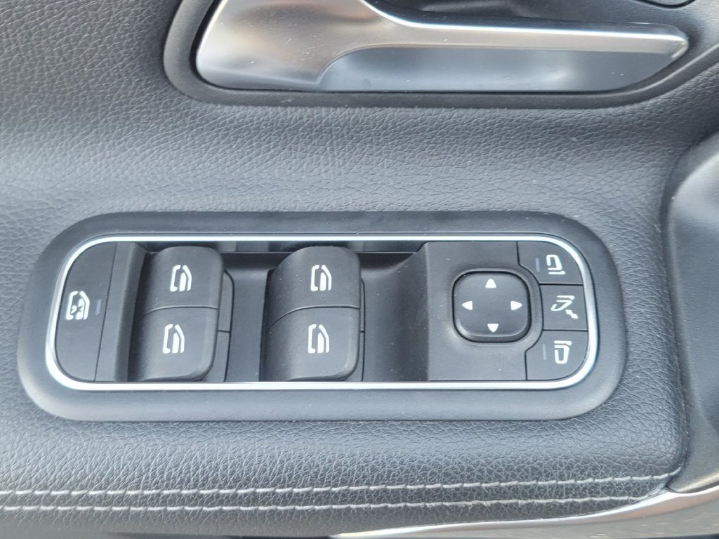Used 2021 Mercedes-Benz A 220 4MATIC image 34