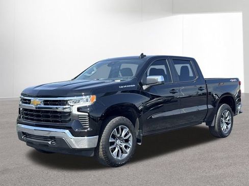 Used 2024 Chevrolet Silverado 1500 LT AWD/4WD image 32