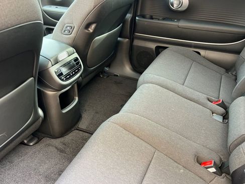 New 2026 Hyundai Ioniq 9 SE image 10