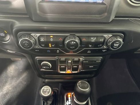 Used 2023 Jeep Wrangler Unlimited w/ Cold Weather Group image 23