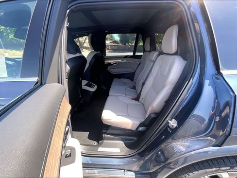 New 2026 Volvo XC90 B6 Plus w/ Protection Package Premier image 12