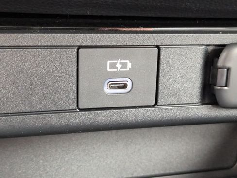 New 2026 Toyota Prius LE FWD image 20