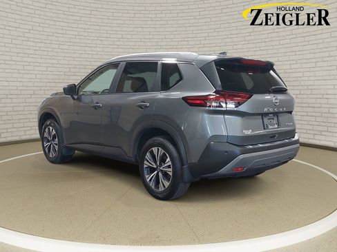 Certified 2023 Nissan Rogue SV w/ SV Premium B Package AWD/4WD image 7