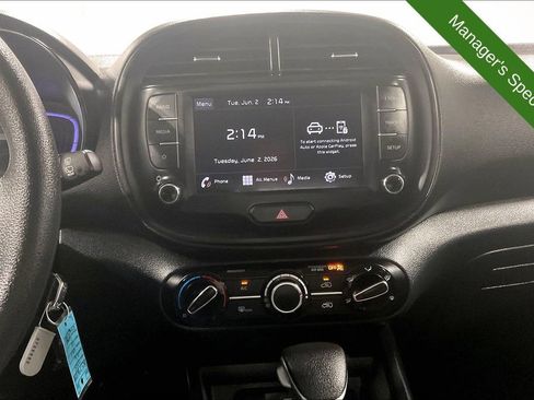 Used 2025 Kia Soul LX w/ LX Technology Package FWD image 7