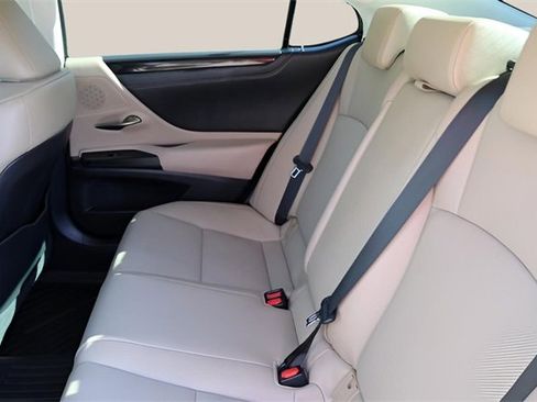 Used 2021 Lexus ES 350 w/ Premium Package image 16