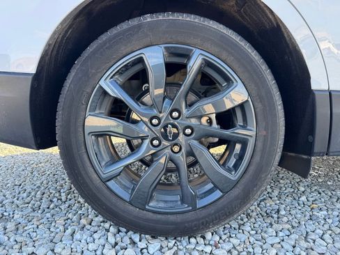 Used 2023 Chevrolet Equinox RS w/ LPO, Floor Liner Package image 18