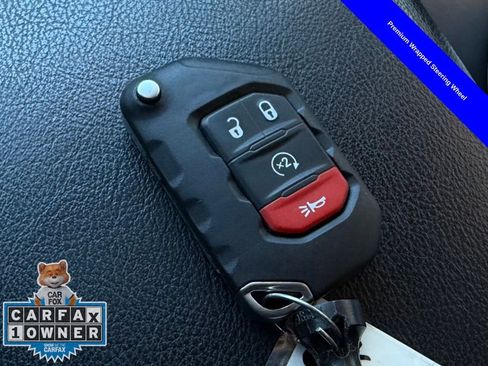 Used 2023 Jeep Gladiator Sport image 29