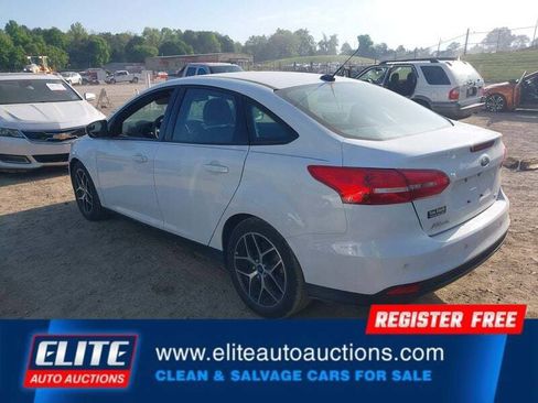 Used 2017 Ford Focus SEL FWD image 5