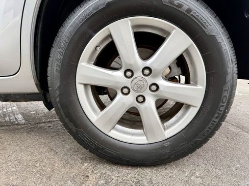 Used 2006 Toyota RAV4 Limited image 21