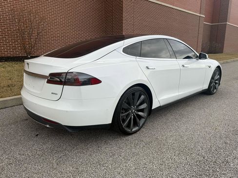 Used 2016 Tesla Model S 85D image 16
