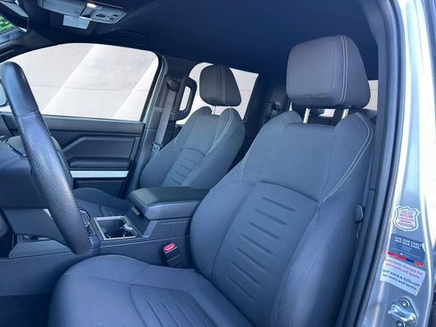 Used 2024 Toyota Tacoma TRD Off-Road image 8