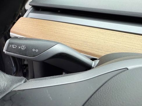 Used 2020 Tesla Model 3 Performance image 34