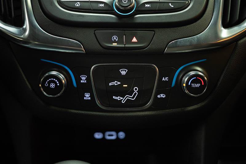 Used 2023 Chevrolet Equinox LT w/ LPO, Floor Liner Package AWD/4WD image 21