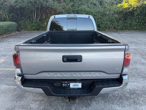 Used 2021 Toyota Tacoma TRD Off-Road image 9