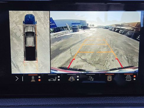 Certified 2025 GMC Sierra 3500 Denali w/ Technology Package image 17