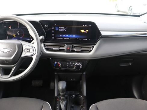 Used 2025 Chevrolet TrailBlazer LT image 15