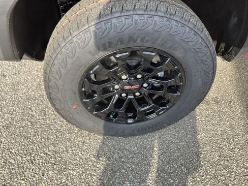 New 2026 GMC Canyon Elevation image 2